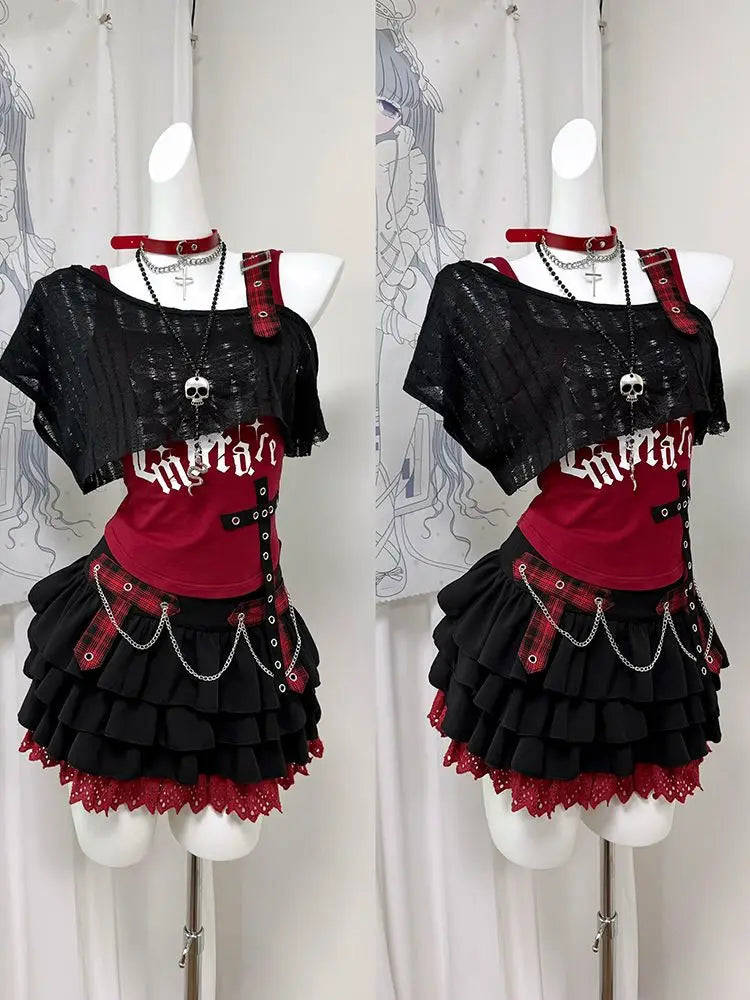Eprolo punk tarz yelek ve etek kombini, şık ve modern kadın moda seti, açık renkli tasarım ve detaylar gösteriliyor.