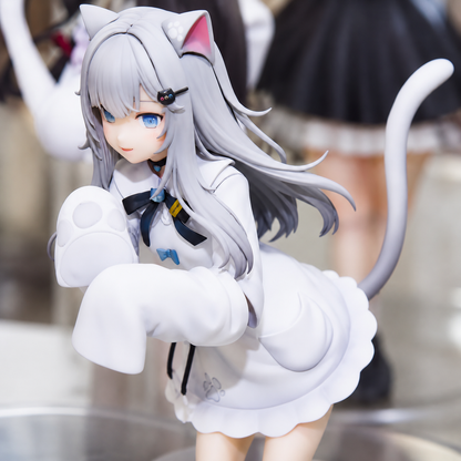Shadora Amashiro Natsuki figurine showcasing detailed anime character design with vibrant colors and dynamic pose.