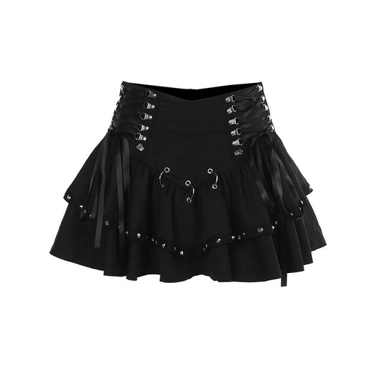 Eprolo Metalik Punk Mini Etek with metallic finish and edgy style, shown on a mannequin.