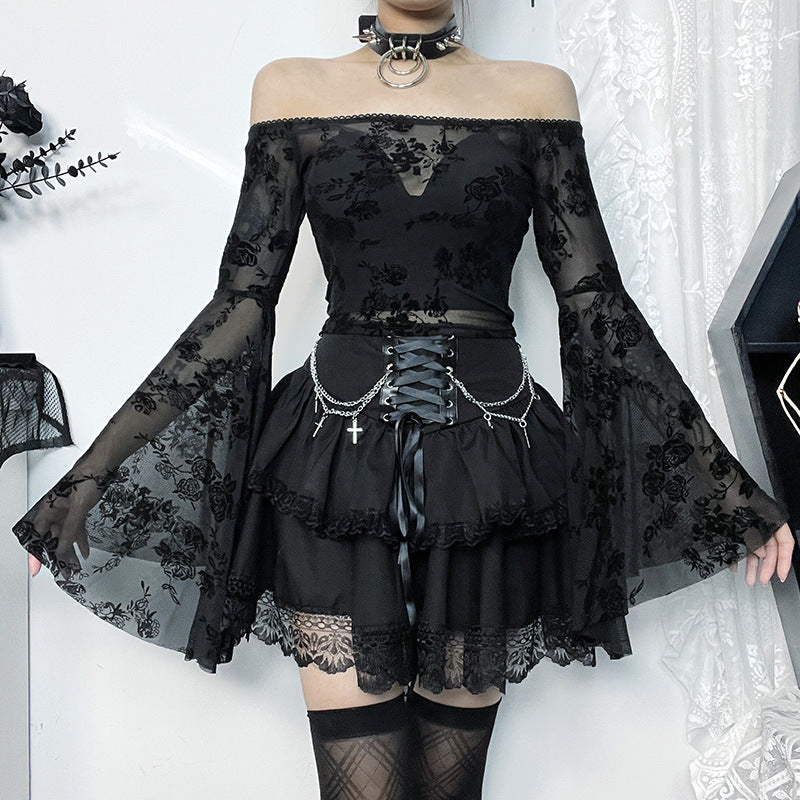 Layered Gothic zincir detail skirt from eprolo featuring a dark, edgy style with chain accents and a flowing fabric design.