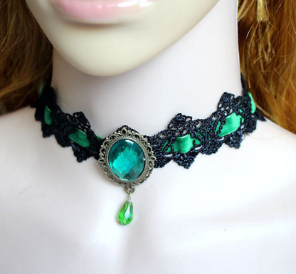 Eprolo Gothic retro lace choker necklace with intricate lace details and vintage-inspired design.