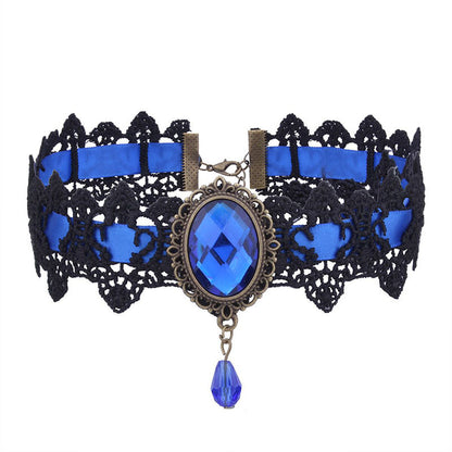 Eprolo Gotik Retro Dantel Kolye featuring intricate lace design and dark aesthetic, perfect for gothic fashion accessories.