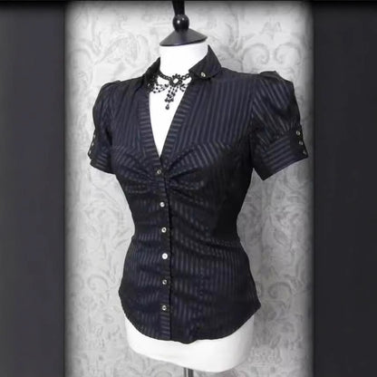 Kore stil çizgili kadın gömlek by eprolo, featuring a classic striped pattern and button-up design, displayed on a hanger.