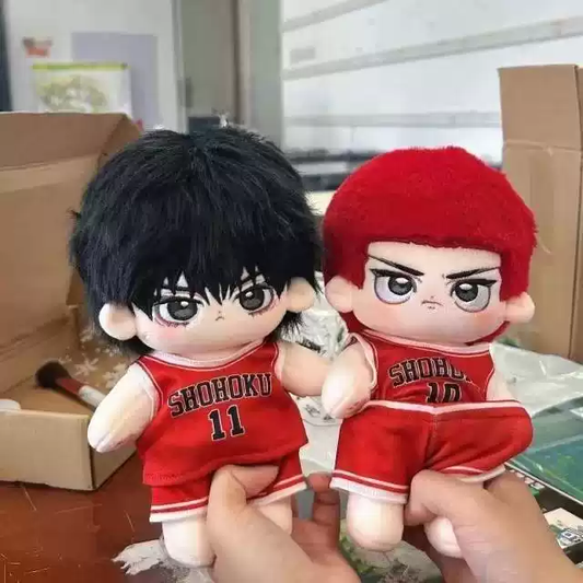 Soft Shadora Slam Dunk Peluşlar plush toys featuring colorful basketball-themed designs and cuddly textures.
