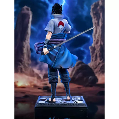 Shadora Uchiha Sasuke Naruto figure, detailed anime character collectible with vibrant colors and dynamic pose.