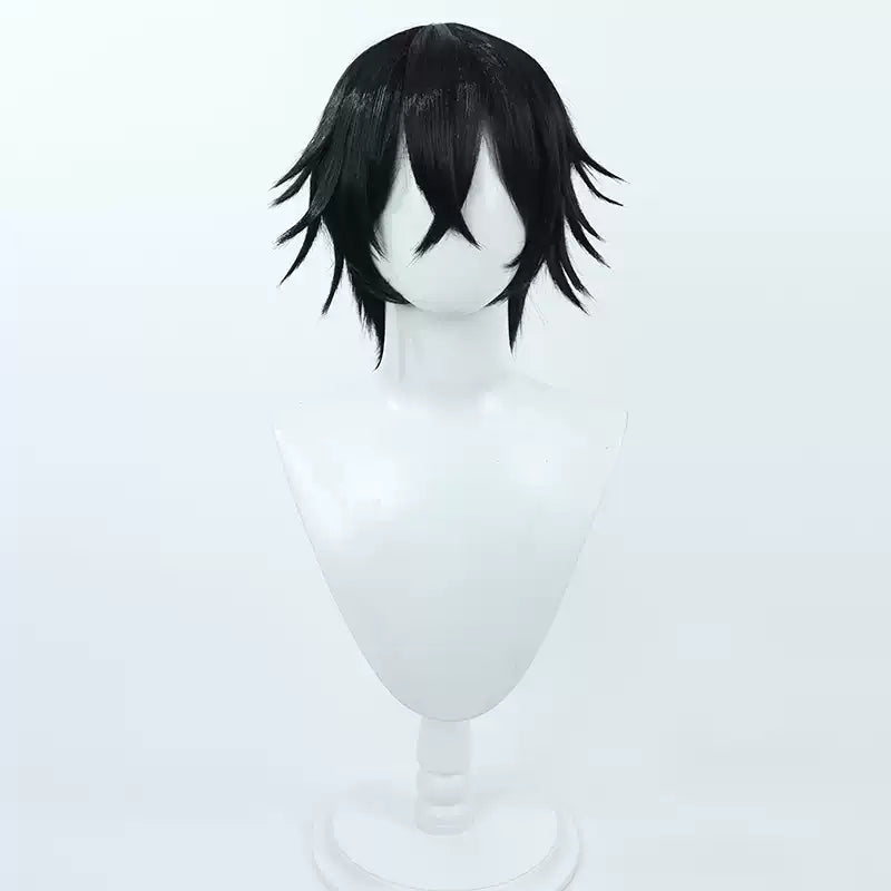 Ulquiorra Schiffer cosplay with wig from Bleach, featuring character costume and black hair wig, by Shadora.