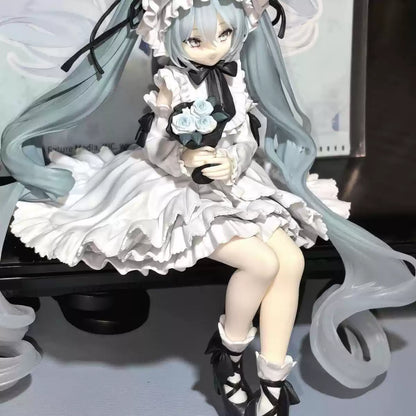 Hatsune Miku retro model figure by Shadora, detailed collectible figurine with vibrant teal hair and stylish outfit.