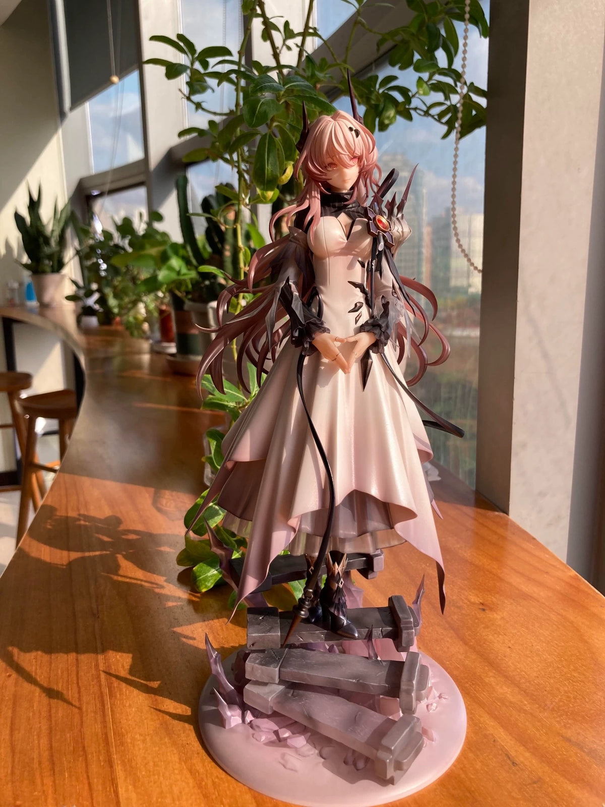 Shadora Arknights Blindbox figure featuring a collectible character in detailed design and vibrant colors.