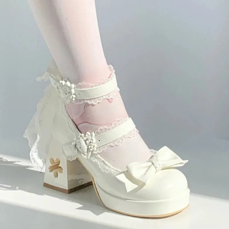 Eprolo Lolita pink topuklu ayakkabı with kurdele detayları ve şirin tasarım, zarif ve şık footwear for women.