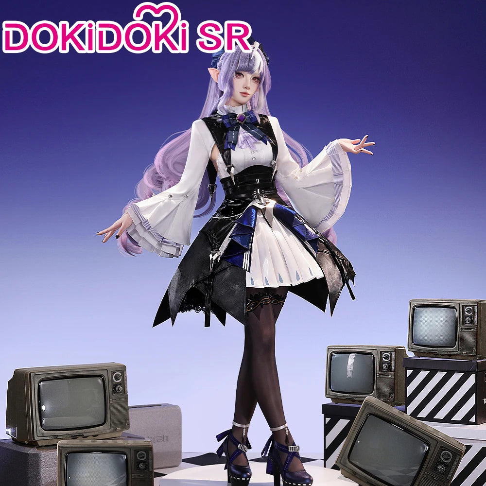 SR Kalite Vivian Banshee cosplay with wig from Zenless Zone Zero, featuring detailed costume and vibrant character style.