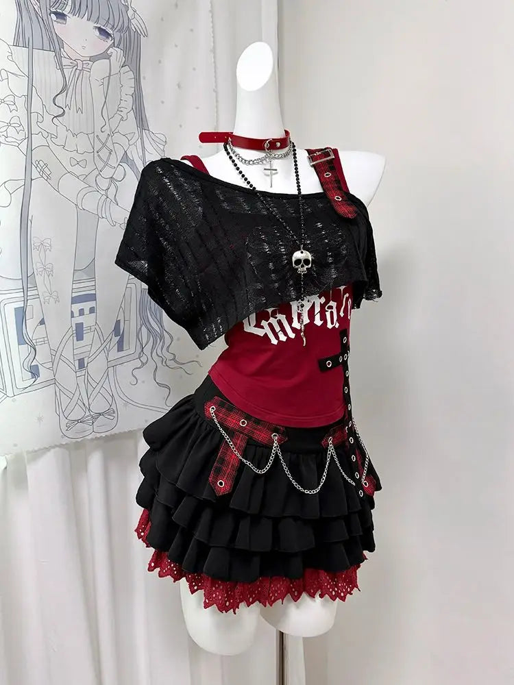 Eprolo punk tarz yelek, üst ve etek kombin set, edgy streetwear style with black sleeveless vest and matching skirt.