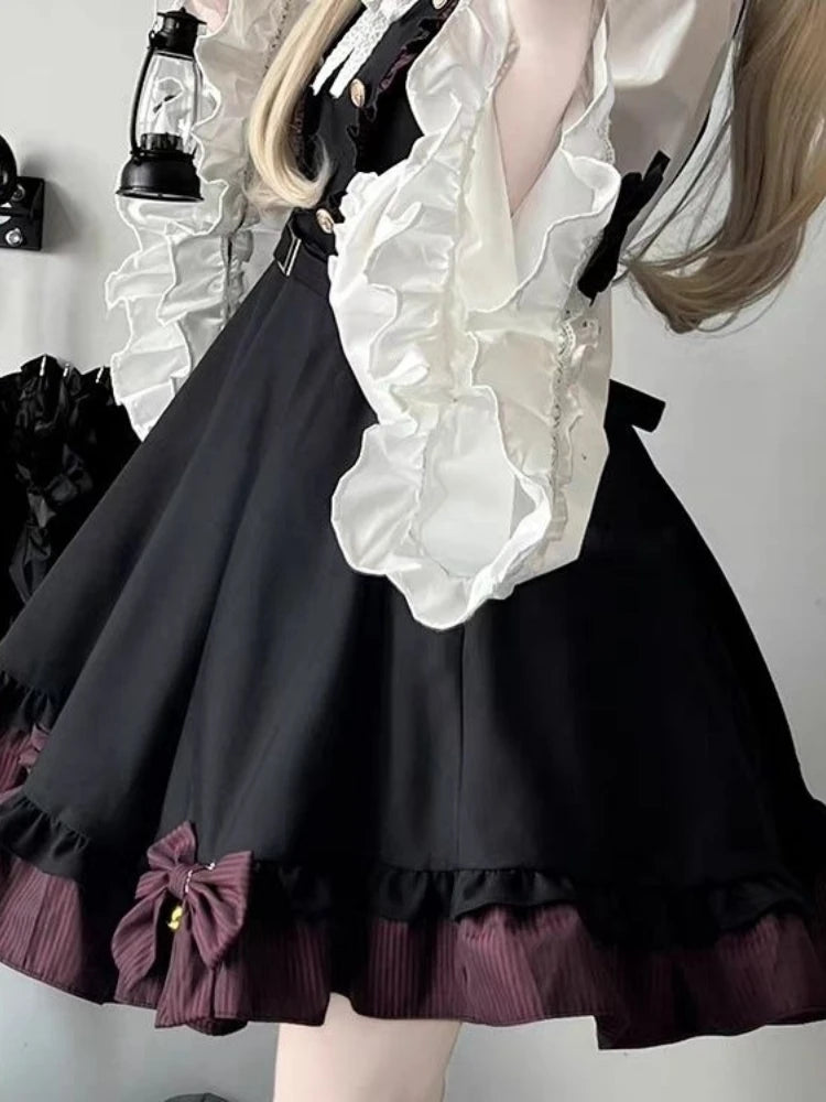 Eprolo fiyonklu fırfırlı etek ve bluz seti with ruffled details and bow embellishments, displayed on a mannequin.