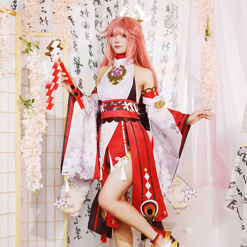 Yae Miko Cosplay (& Peruk)