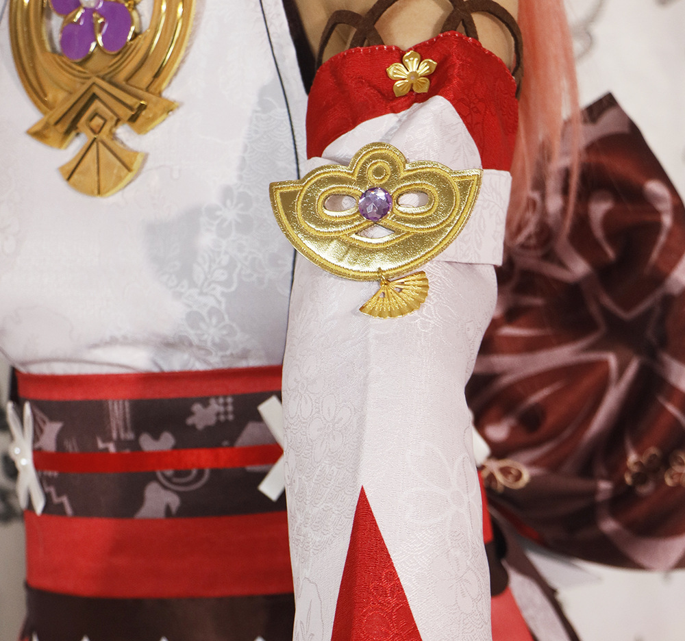 Yae Miko Cosplay (& Peruk)