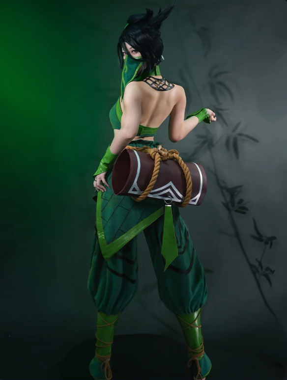 Akali Cosplay - Shadora