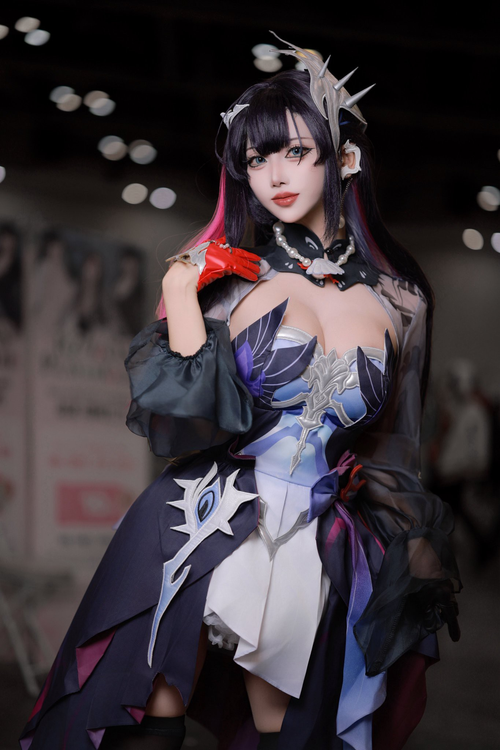 Hysilens Cosplay (& Peruk) - Shadora