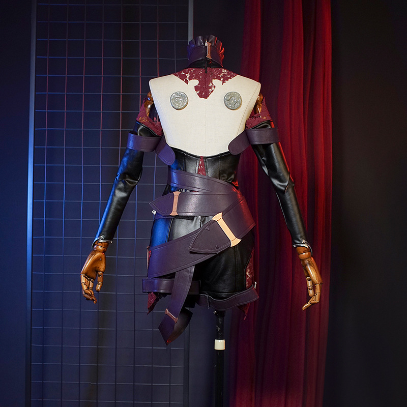 Briar Cosplay - Shadora