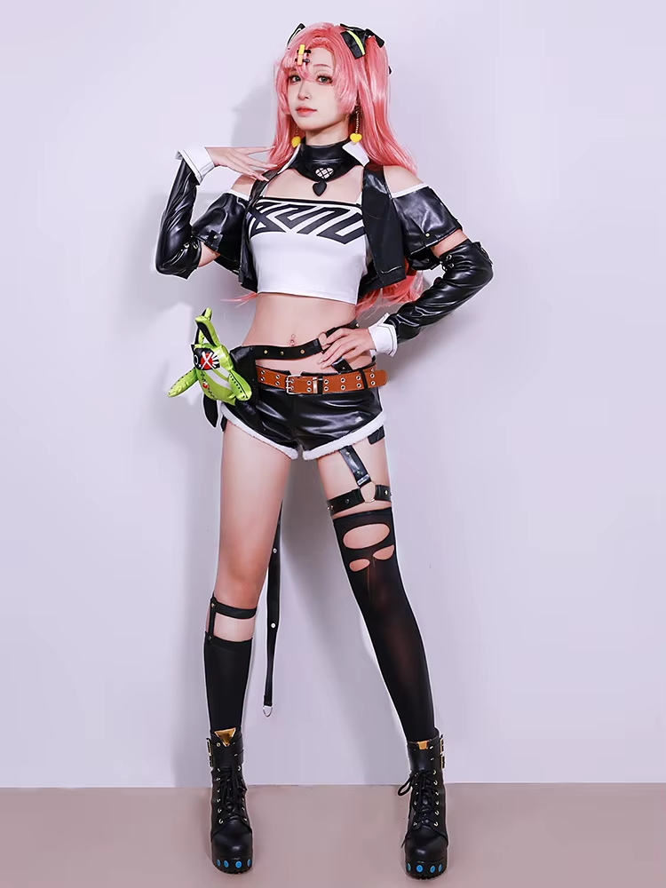 Nicole Demara cosplay costume by Shadora featuring detailed design and vibrant colors, displayed on a mannequin.