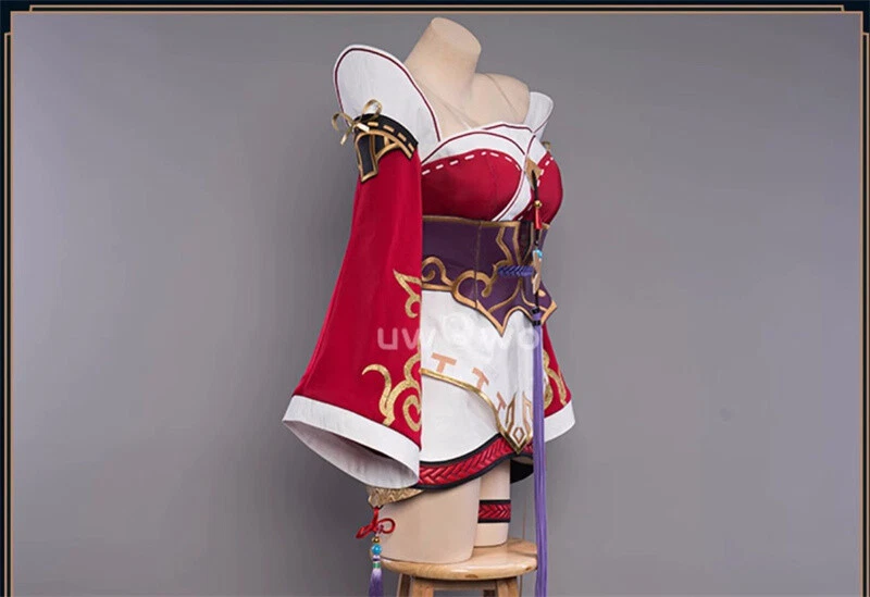 High-quality Ahri cosplay costume with wig by Shadora, featuring detailed design and vibrant colors for authentic look.