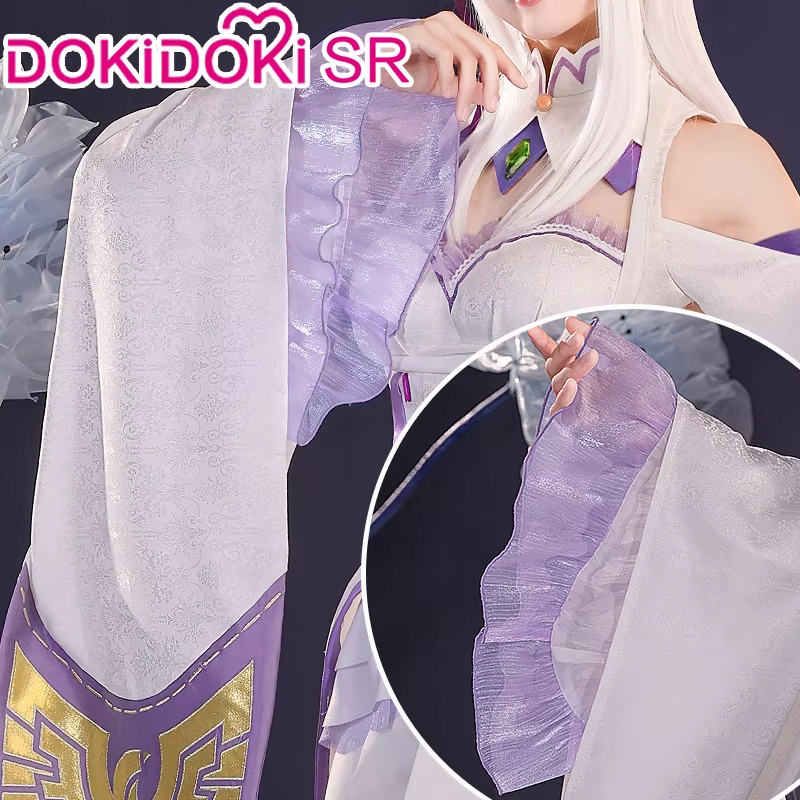 Shadora SR Kalite Emilia Cosplay with wig from Re:Zero, featuring the character’s signature silver hair and detailed costume.