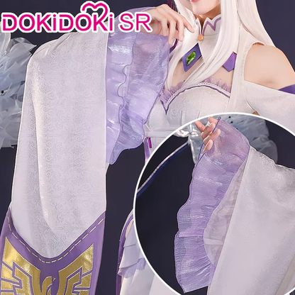 Shadora SR Kalite Emilia Cosplay with wig from Re:Zero, featuring the character’s signature silver hair and detailed costume.