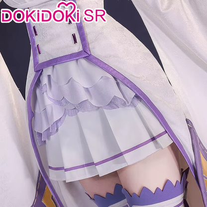 Shadora SR Kalite Emilia cosplay with Peruk from Re:Zero, featuring detailed costume and wig on a mannequin.