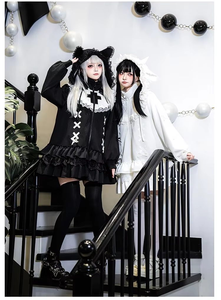 Black Y2K Gothic hooded sweatshirt with long sleeves and Lolita style, featuring a casual, trendy look from eprolo.
