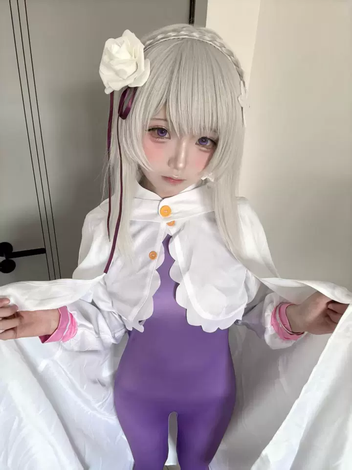 Emilia Cosplay S4 (&Peruk) - Re: Zero