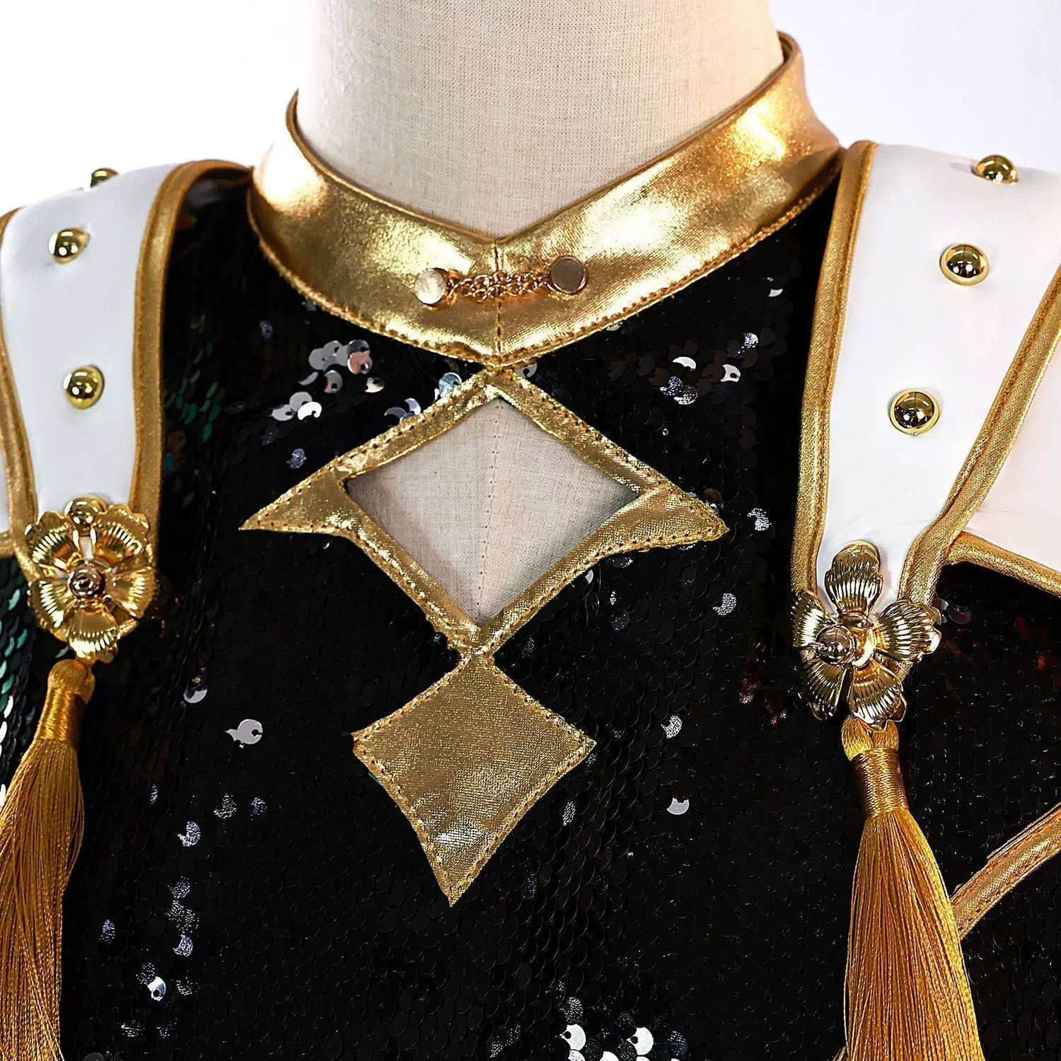 Shadora KPop Demon Hunters cosplay costumes featuring Rumi, Mira, and Zoey characters, detailed with vibrant designs and accessories.