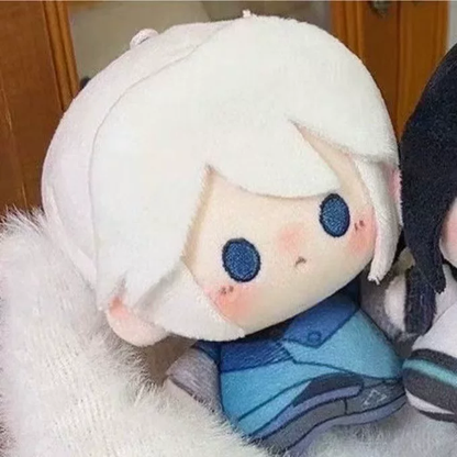 Shadora Valorant Peluşları plush toys featuring popular Valorant characters, soft and huggable for fans and collectors.