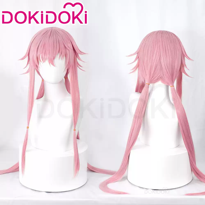 Gasai Yuno cosplay with pink wig from Mirai Nikki, featuring detailed costume and accessories by Shadora.