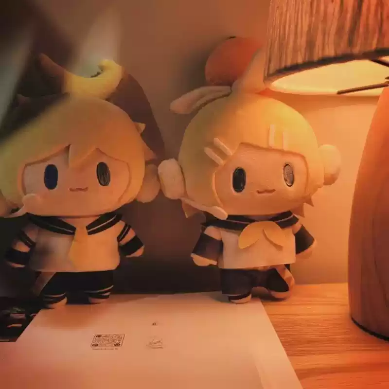 Shadora Kagamine Rin and Len plush dolls from Project SEKAI, soft stuffed figures with detailed character features.