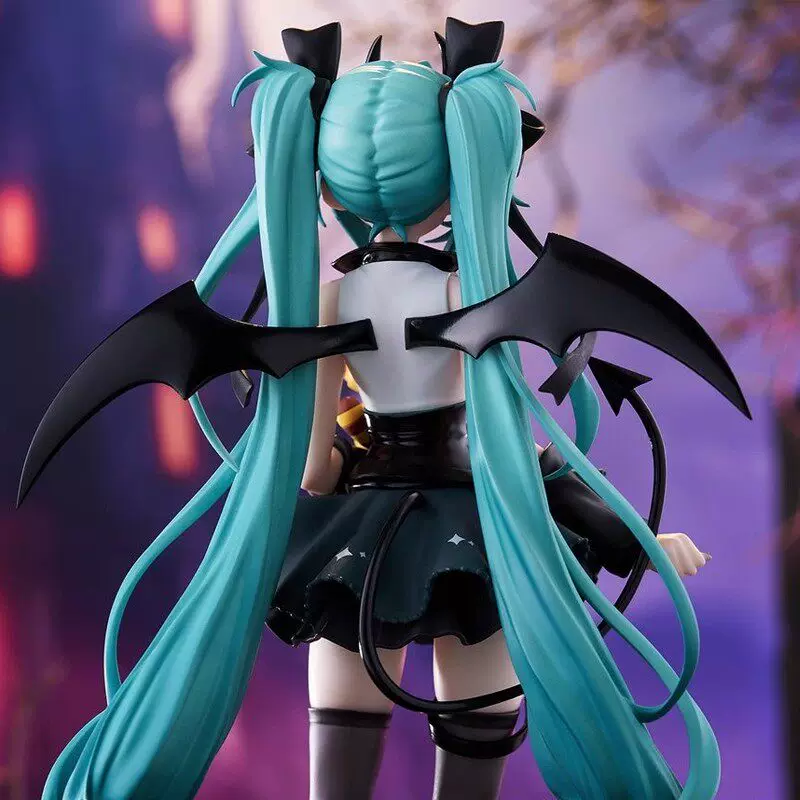 Shadora Şeytan Hatsune Miku figurine with turquoise hair, devil horns, and detailed costume, standing on a clear display base.