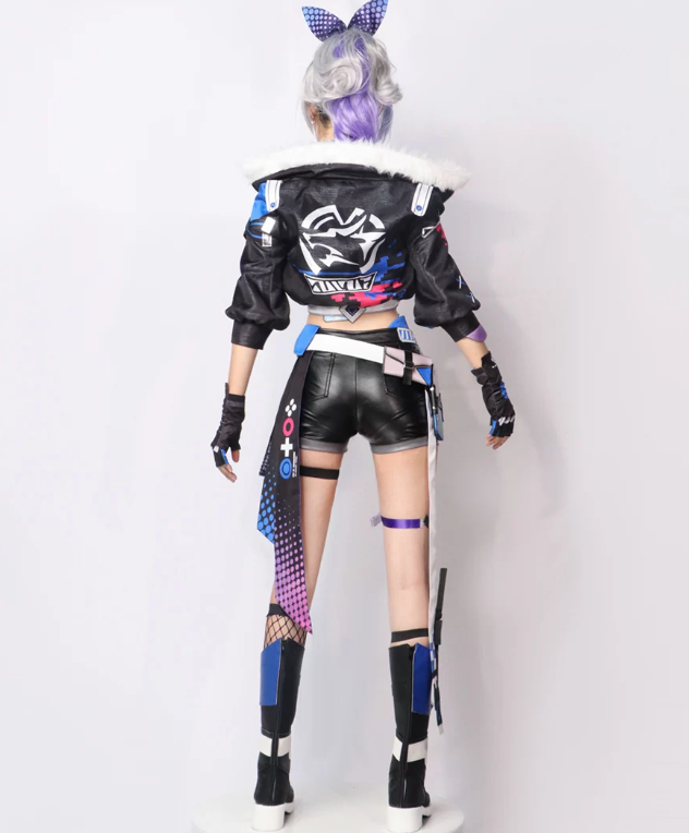 Silver Wolf cosplay and wig from Honkai Star Rail by Shadora, featuring silver hair and detailed costume details.