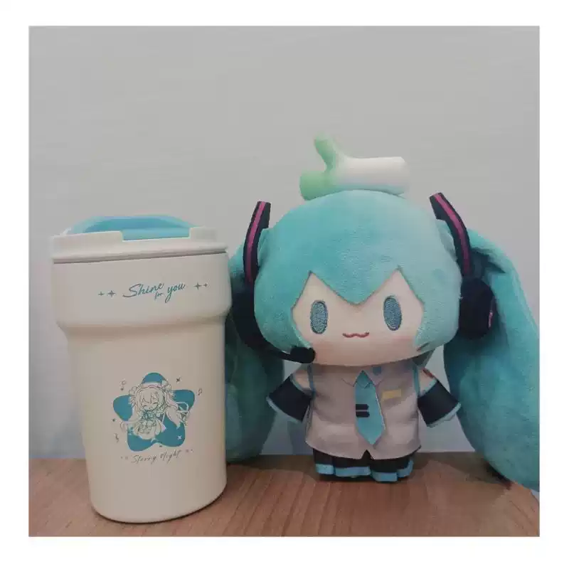 Hatsune Miku Peluş